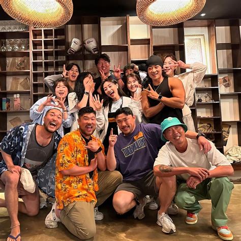 240517 jo_brothers_ Instagram Update - The day a guest came to visit ...