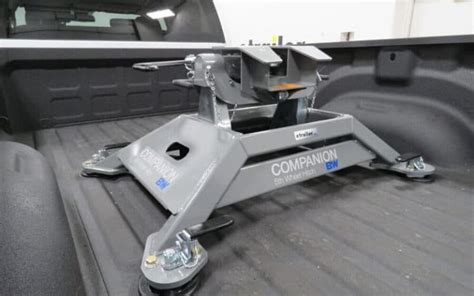 5th Wheel Hitch Installation Cost: What to Expect