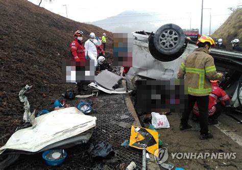 一务工车辆倾翻致6名中国人等7名遇难 | 韩联社
