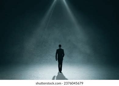 People Walking Back View Business 的图像结果