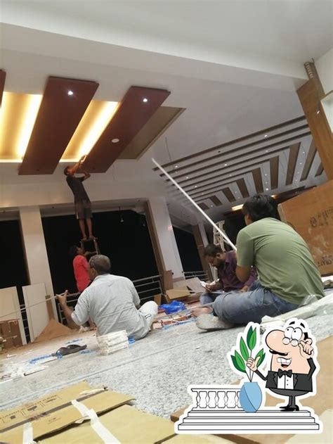 Hotel Golden Palace Rooms & Restaurant, Halol - Restaurant reviews