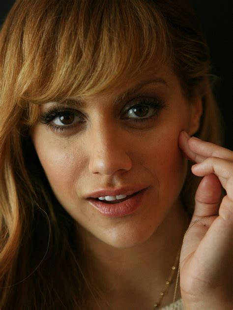 Brittany Murphy death details and mysteries surrounding her passing ...