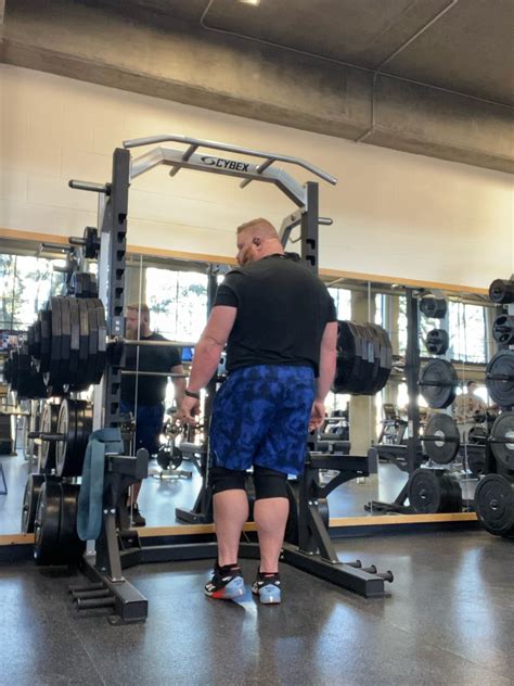 AMA- I am a Guinness world record holder for the zercher squat. I’m also a kinesiology professor ...