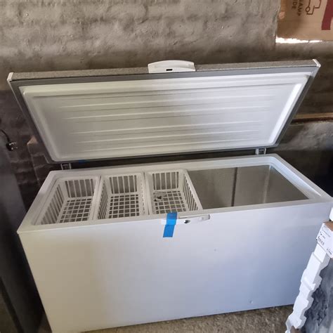Chest Freezer 481Lt – Wht - Scratch and Dent Appliances