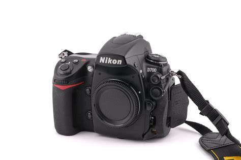 Nikon D700 - lens-camera.com
