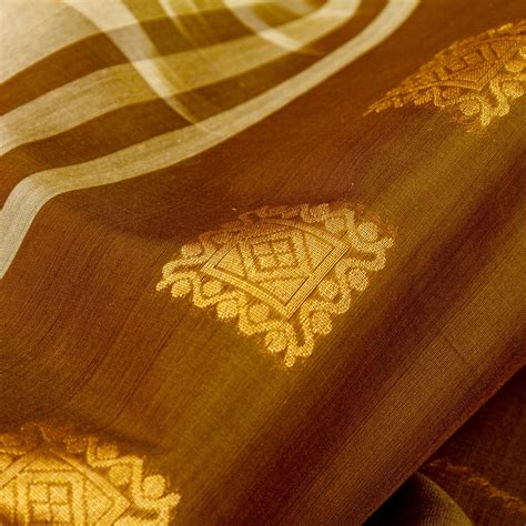 Best Silk Sarees for the South Indian Wedding Season 2025 – Kuberan Silks