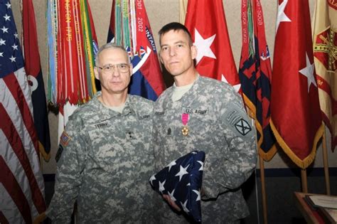 Fort Drum community honors retiring division command sergeant major ...