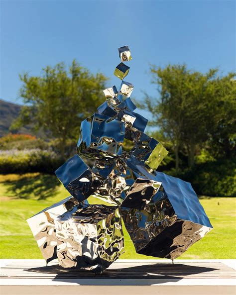 长沙IFS玻璃钢雕塑商业美陈发光装置案例-商业美陈-蓉馨景观艺术