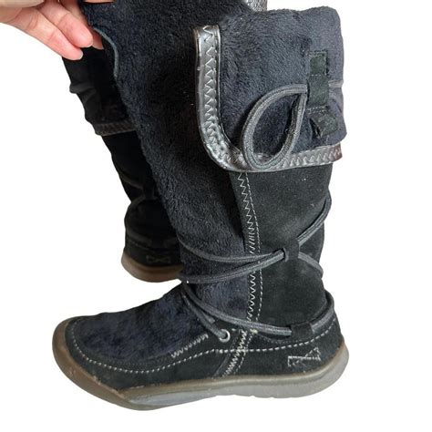 Womens black winter boots size 6M In great condition... - Depop