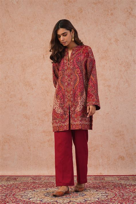 Scarlet Kaani Set: Your Winter Wardrobe Essential – INCHING INDIA