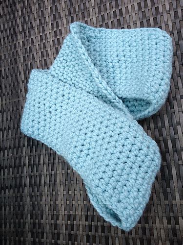 Ravelry: Super Easy Infinity Scarf pattern by Brooke Ann Dove