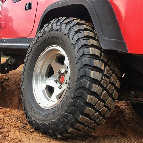 BFGoodrich Mud-Terrain T/A KM3 LT 235/75R15 110/107Q D