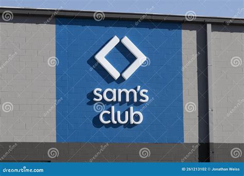 Sam`s Club Warehouse. Sam`s Club is a Chain of Membership only Stores ...