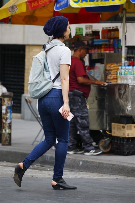 NYC : r/MaryElizabethWinstead