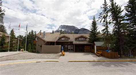 HI-BANFF ALPINE CENTRE - Hostel Reviews, Photos, Rate Comparison ...