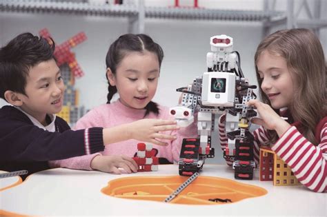 学习乐高机器人有哪些好处？为孩子带来哪些改变?-有考网