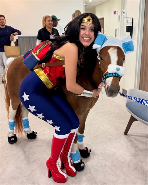 Jay Fett | Cosplayer (@snarkyjaycosplay) • Instagram photos and videos