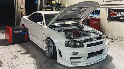 Will the Honda R34 GT Type R make over 600 HP?! - YouTube
