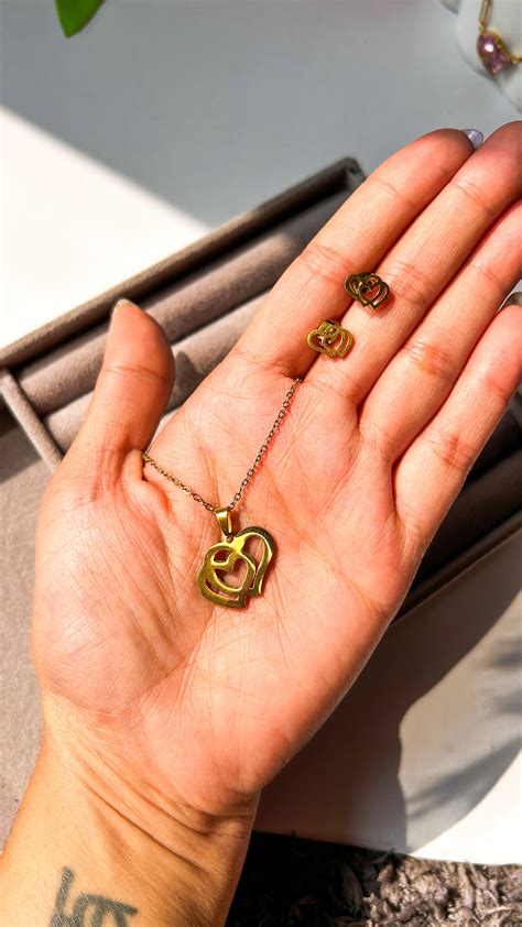 Heart2.0 necklace+ earrings combo – AllThingsPrettyByM