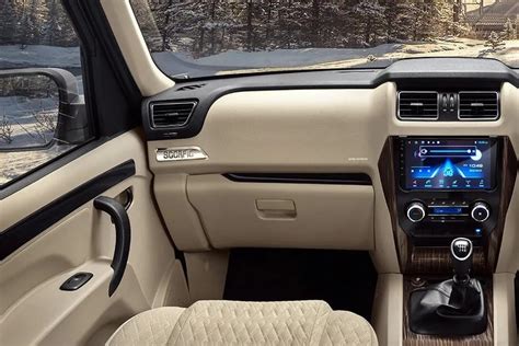 Mahindra Scorpio Classic S 11 7CC RWD Diesel Manual 7 Seater (Napoli ...