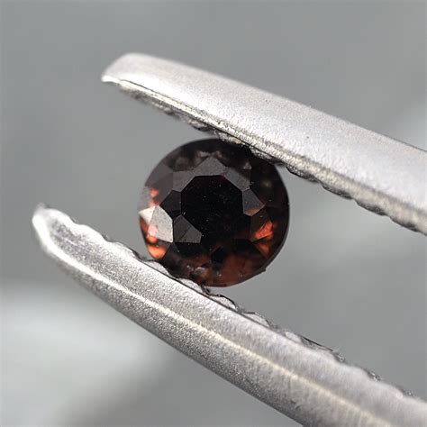 Painite 2.0×2.0mm 0.04ct Myanmar | One Loose