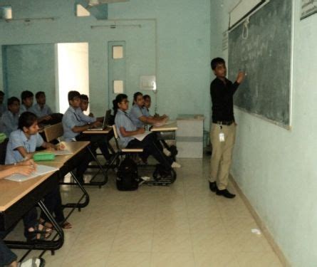 SR Institute of Management and Computer Application Surat Campus ...