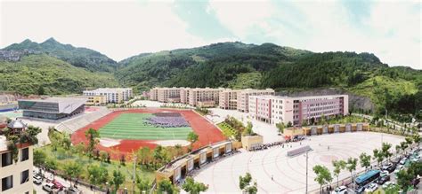 贵州教育发布：校园美景，尽在指尖！贵州高校全景VR来啦 | 大学，你好①