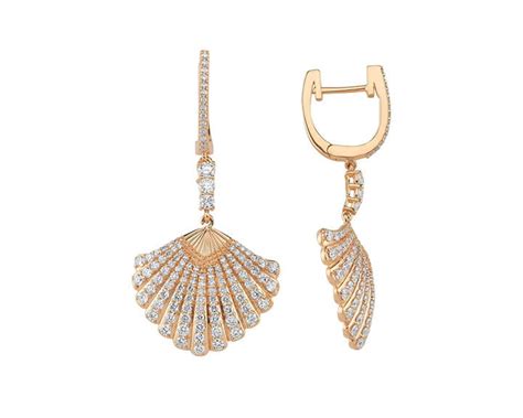 Embellish Your Clothes With These Exquisite Jewellery Pieces