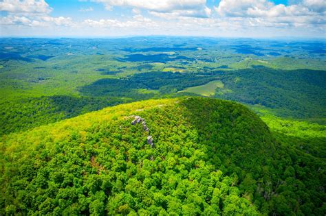 Virginia's Mini Version Of Nashville & Napa Valley Is In The Blue Ridge ...