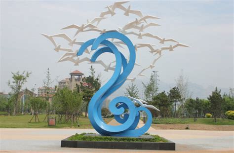 影响玻璃钢雕塑价格的因素有哪些_曲阳县华雄园林雕塑有限公司