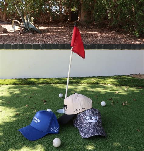 Morning Nudes (@morningnudes) • Instagram photos and videos