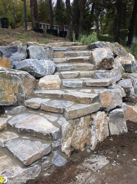 Making a Stone Wall 的图像结果