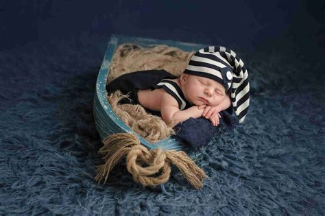 BABY and BABYS Wall Poster/Religious Wall Posters (12x18 Inch)Multicolour Pack Of 4 Wall Posters ...
