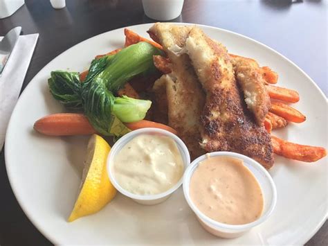 THE FISHBOWL RESTAURANT, Timmins - Restaurant Reviews, Phone Number ...
