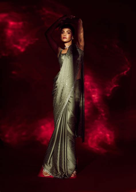 Buy Leaf Green Stonework Satin Saree - Koskii