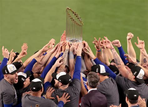 The Greatest! Dodgers overpower Yankees for 8th World Series title ...