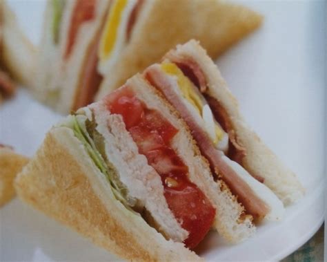 简单的三明治的做法_菜谱_香哈网