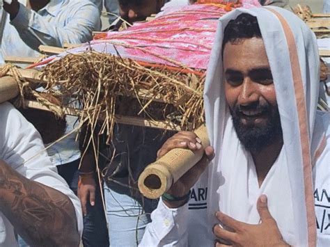 Gujarat University Admission Row; NSUI Protests, Burns GCAS Effigy ...