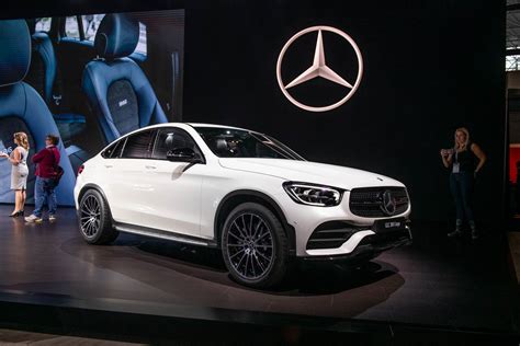 Mercedes GLC 300 2020: Chi tiết giá xe & thông số kỹ thuật