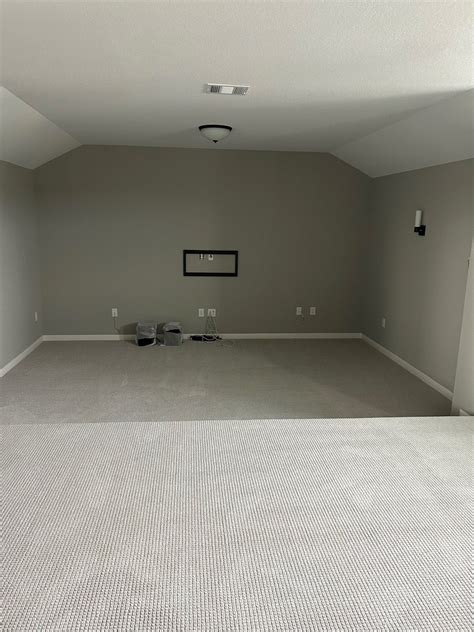 Tan Screen Installation 的图像结果