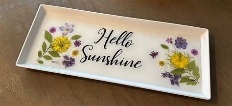 Pressed Flower & Resin Charcuterie Tray Paint & Sip Art Class Wadsworth ...