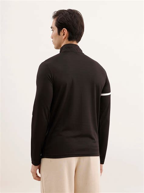 Slim Fit Full Sleeve Active T-Shirt | Black – Wrogn