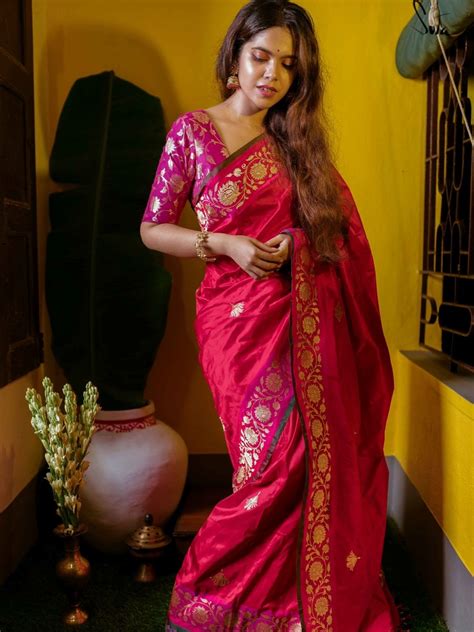 Katan Silk Red Banarasi Saree With Blouse Piece|Trilochan|Suta