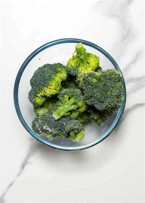 Air Fryer Frozen Broccoli (Ready in 10 Minutes) - Ambitious Foodie