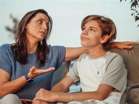 Parenting Teens: 4 Dos & 4 Don'ts