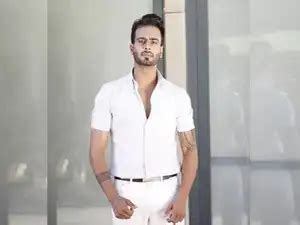 mankirt aulakh: Another Punjabi singer on Goldy Brar’s hitlist? Sidhu ...