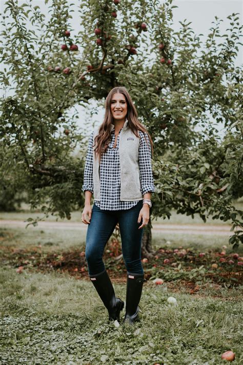 Apple Picking Outfit | A Southern Drawl