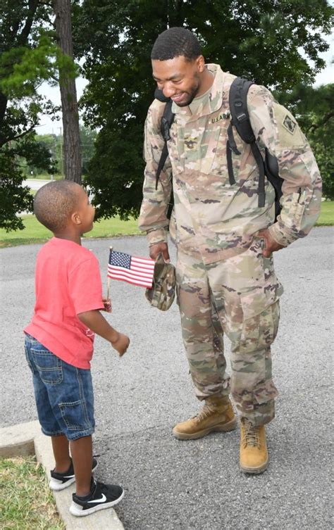 Hundreds at Fort Knox welcome 42nd Clearance Company back from ...