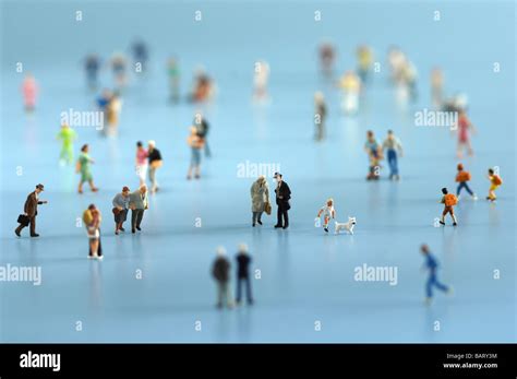 Pictures That Represent a Society 的图像结果