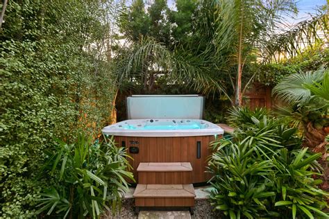 36 Best Hot Tubs for Rent in Medway, MA | Peerspace